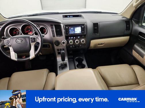 White 2016 Toyota Sequoia SR5