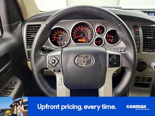 White 2016 Toyota Sequoia SR5