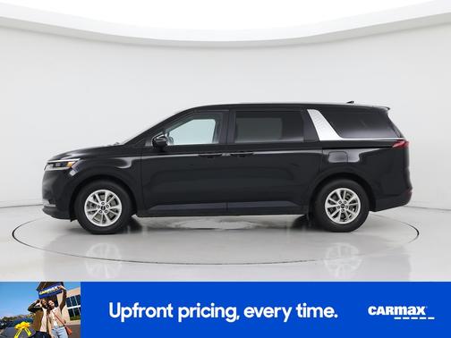 2023 Kia Carnival LX