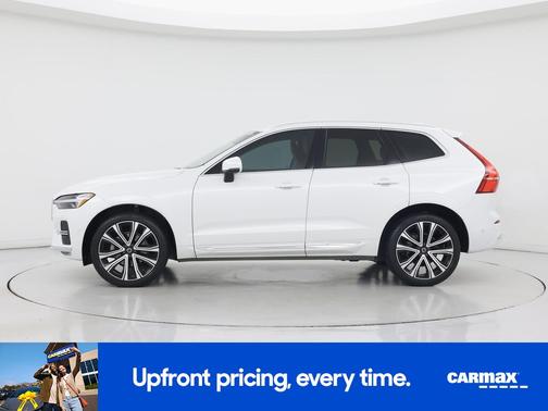 2023 Volvo XC60 B5 Ultimate Bright Theme