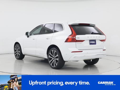 2023 Volvo XC60 B5 Ultimate Bright Theme