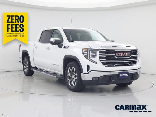 White 2023 GMC Sierra 1500 SLT