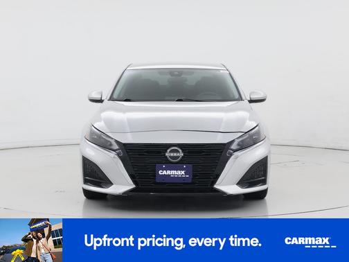 2023 Nissan Altima SV