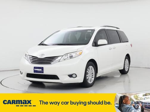 2017 Toyota Sienna XLE