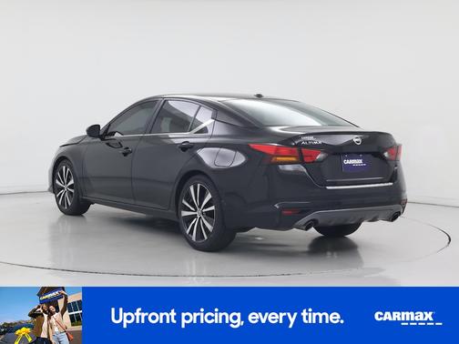 Black 2020 Nissan Altima SR