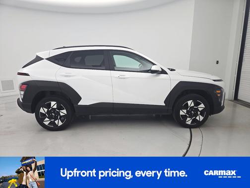 White 2025 Hyundai KONA SEL