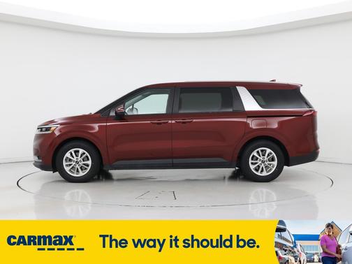 2023 Kia Carnival LX