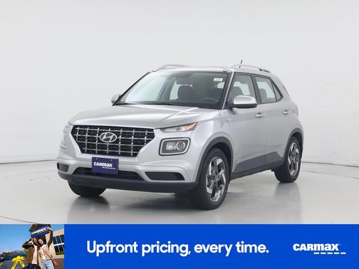 Silver 2023 Hyundai VENUE SEL