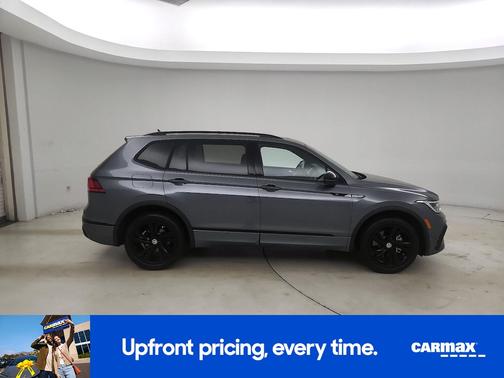 2023 Volkswagen Tiguan SE R-Line Black