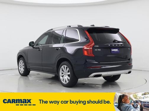 2017 Volvo XC90 T6 Momentum