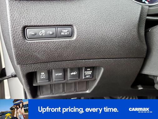 Silver 2014 Nissan Rogue SL