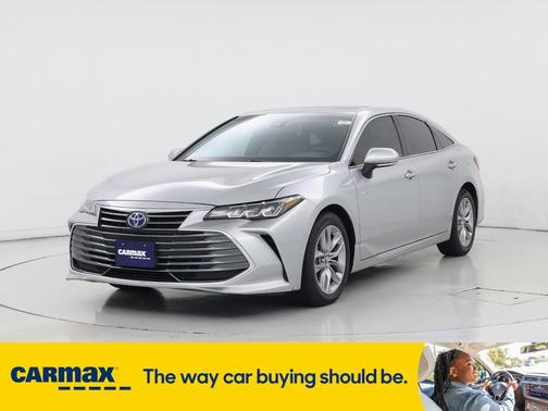 2019 Toyota Avalon Hybrid XLE