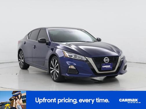 2022 Nissan Altima SR
