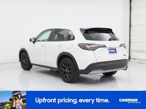 White 2023 Honda HR-V Sport
