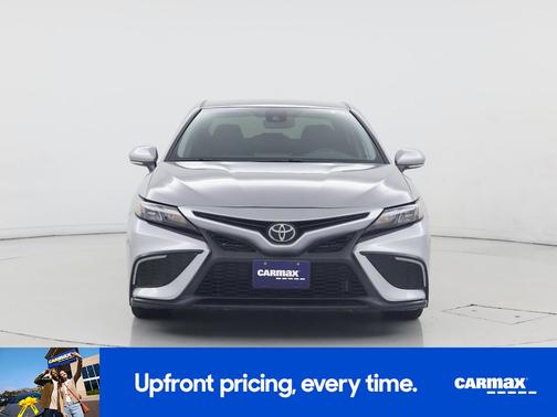 Silver 2024 Toyota Camry SE