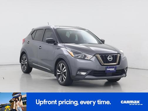 Gray 2020 Nissan Kicks SR