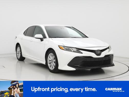 White 2018 Toyota Camry LE