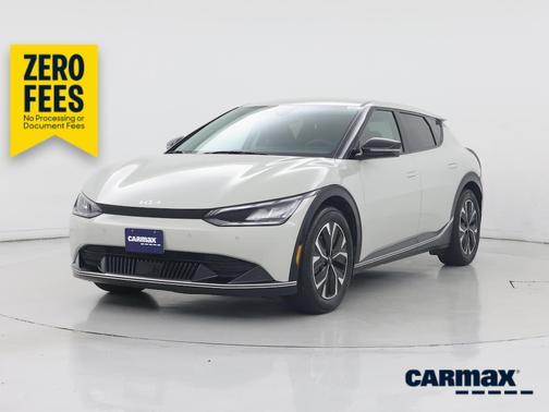 White 2022 Kia EV6 Wind