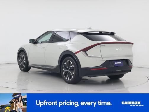 White 2022 Kia EV6 Wind