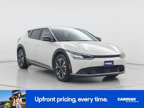 White 2022 Kia EV6 Wind
