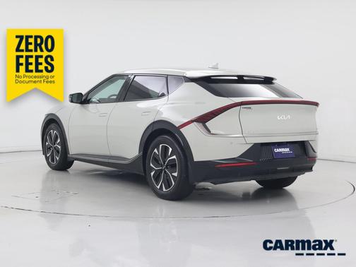 White 2022 Kia EV6 Wind