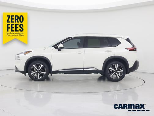 White 2023 Nissan Rogue SL