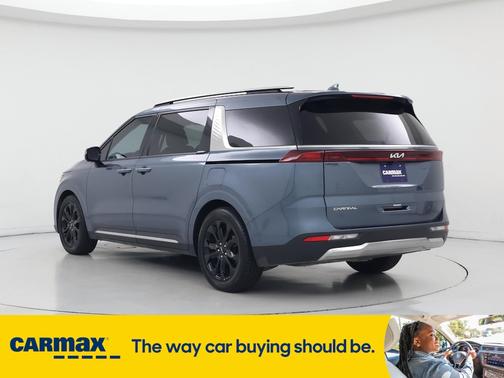 2024 Kia Carnival SX