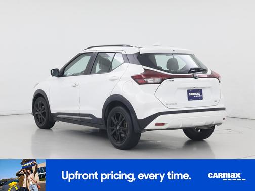 White 2023 Nissan Kicks SR
