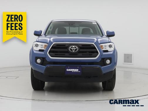 Blue 2019 Toyota Tacoma SR5