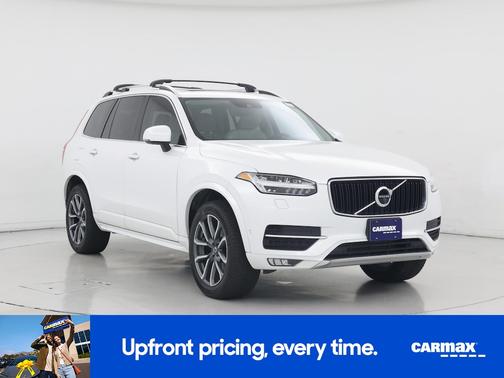 White 2019 Volvo XC90 T6 Momentum