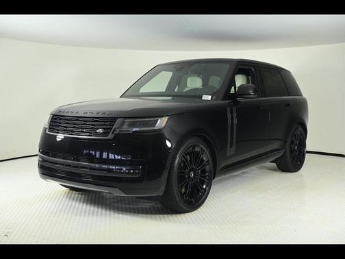2025 Land Rover Range Rover P530 SE