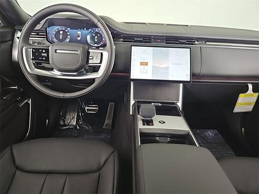 2025 Land Rover Range Rover P550e SE