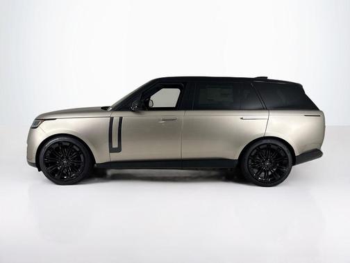 2025 Land Rover Range Rover P400 SE 7 Seat