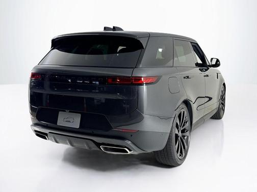 2025 Land Rover Range Rover Sport P360 SE