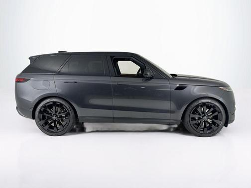 2025 Land Rover Range Rover Sport P360 SE