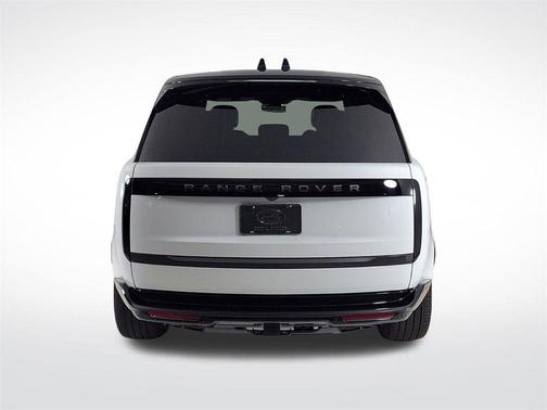 2025 Land Rover Range Rover P530 SE