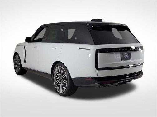 2025 Land Rover Range Rover P530 SE