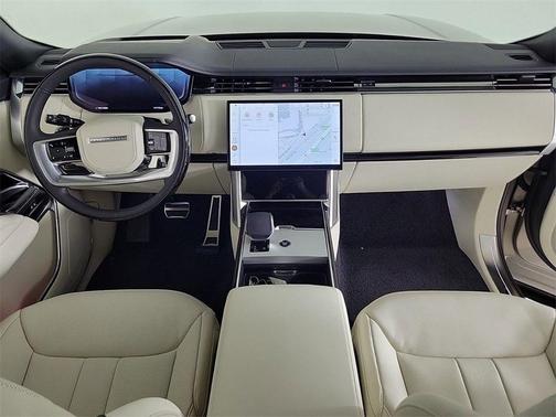 2025 Land Rover Range Rover P530 SE