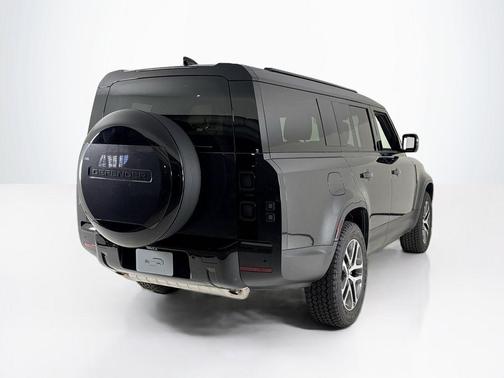 2026 Land Rover Defender P300 S