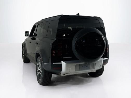 2025 Land Rover Defender P300