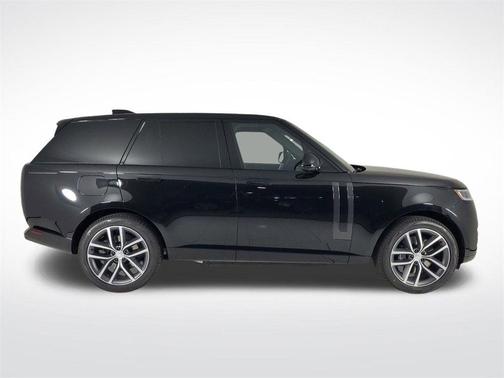 2025 Land Rover Range Rover P550e SE