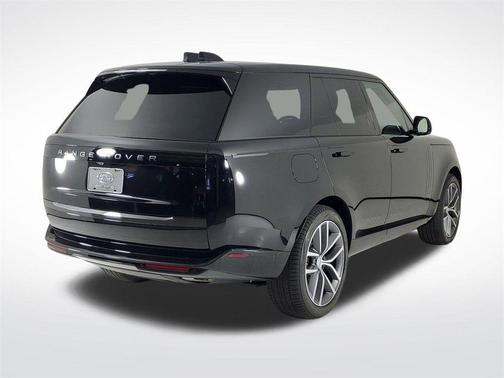 2025 Land Rover Range Rover P550e SE