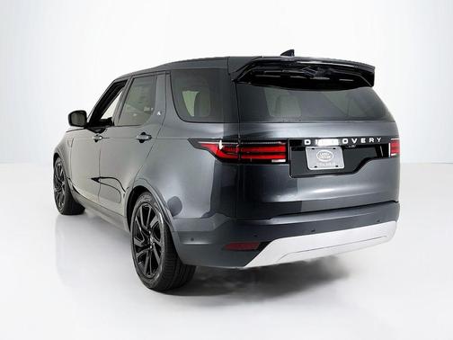 2025 Land Rover Discovery P300 S