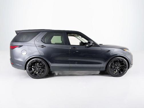 2025 Land Rover Discovery P300 S
