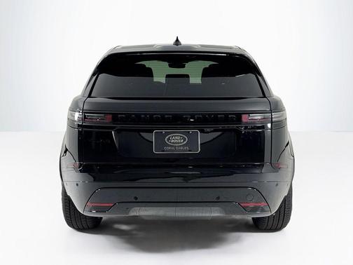 2026 Land Rover Range Rover Velar P250 Dynamic SE