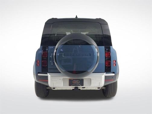 2024 Land Rover Defender P400 S