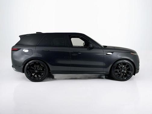 2025 Land Rover Range Rover Sport P360 SE
