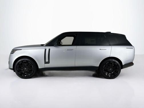 2025 Land Rover Range Rover P400 SE 7 Seat
