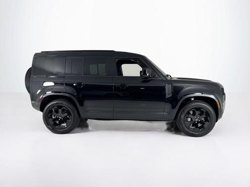 2025 Land Rover Defender P300