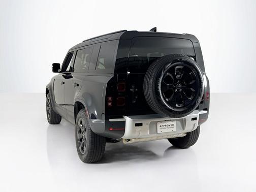 2025 Land Rover Defender P300